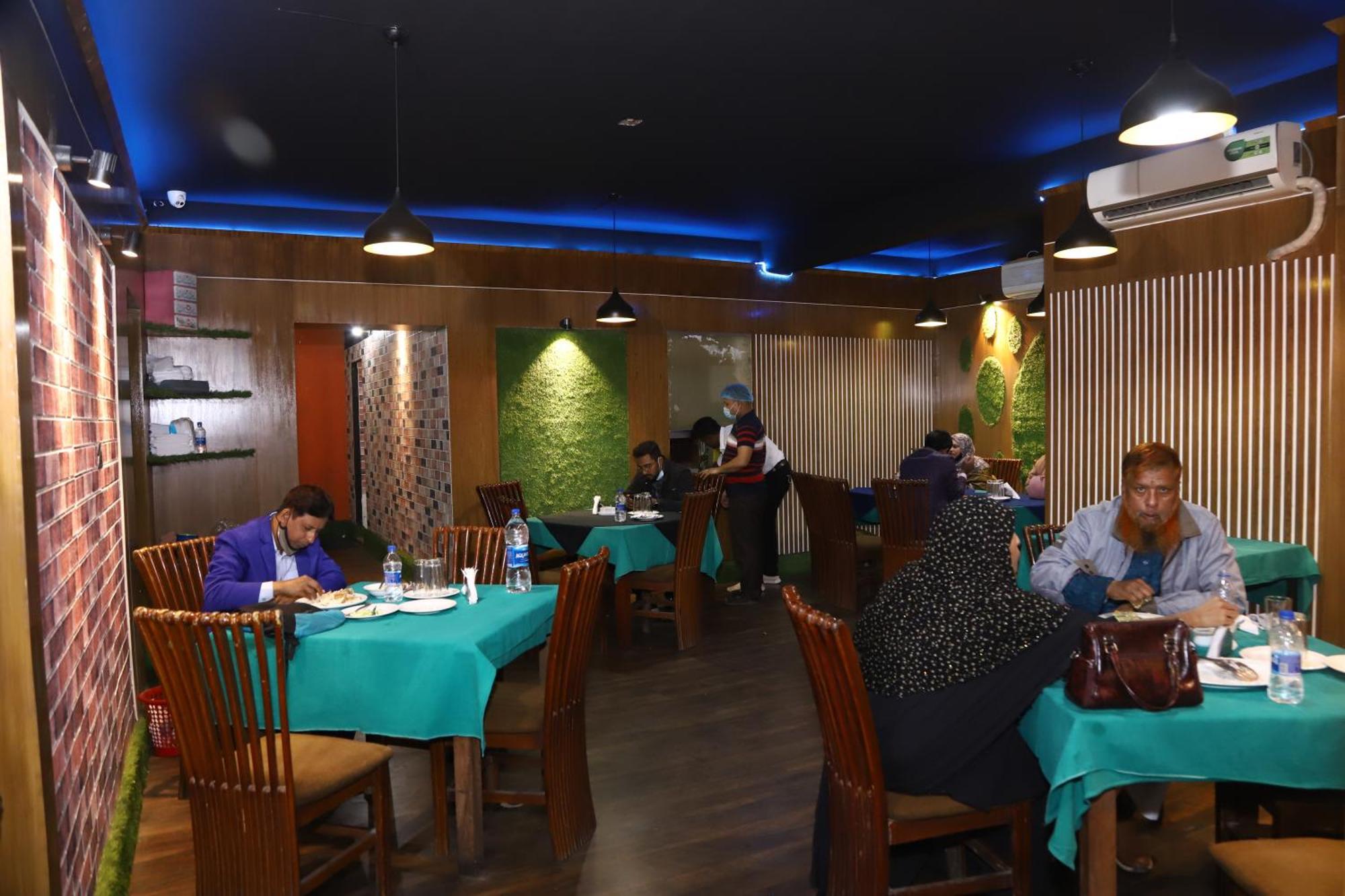 Rezala Restaurant And Residence Dhaka Exterior foto